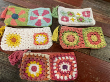 Load image into Gallery viewer, Crochet Coin Purse
