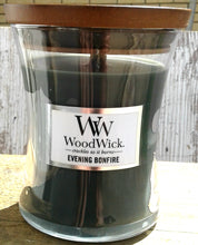 Load image into Gallery viewer, WoodWick Candles