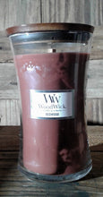 Load image into Gallery viewer, WoodWick Candles