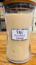 Load image into Gallery viewer, WoodWick Candles