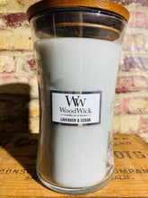 Load image into Gallery viewer, WoodWick Candles