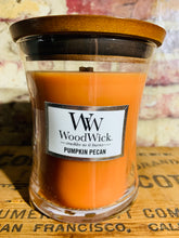 Load image into Gallery viewer, WoodWick Candles