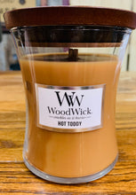Load image into Gallery viewer, WoodWick Candles