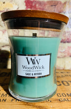 Load image into Gallery viewer, WoodWick Candles
